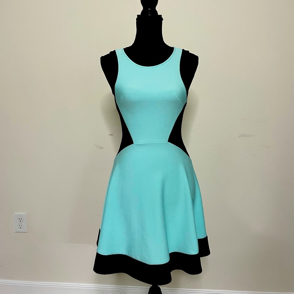 Baileyblue Sport Dress in Tiffany Blue